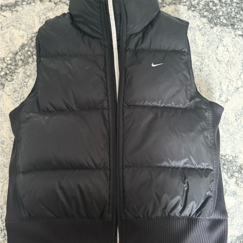 Nike Men's Dark Gray Puffer Vest